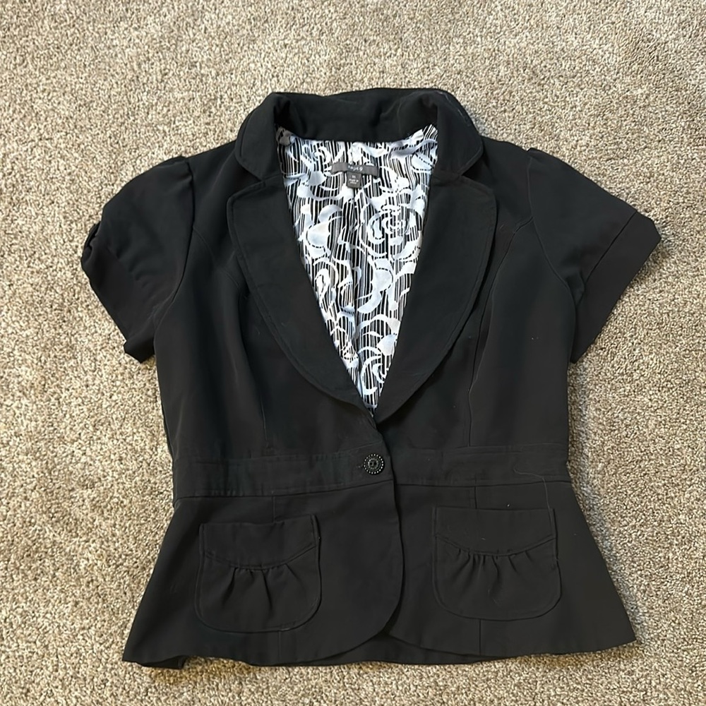 Black Apt. 9 Short Sleeve Blazer
